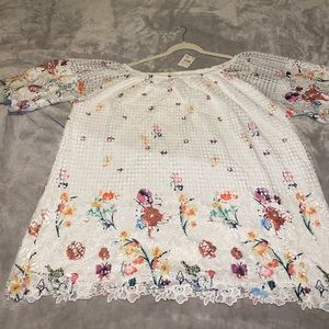 Beautiful shirt with tag 22/24
